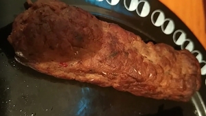 Ireal ce a pățit un bărbat după ce a cumpărat o caserolă de mici din Kaufland Cluj-Napoca, pe care a dat 16.99 lei. Ce s-a întâmplat când i-a gătit