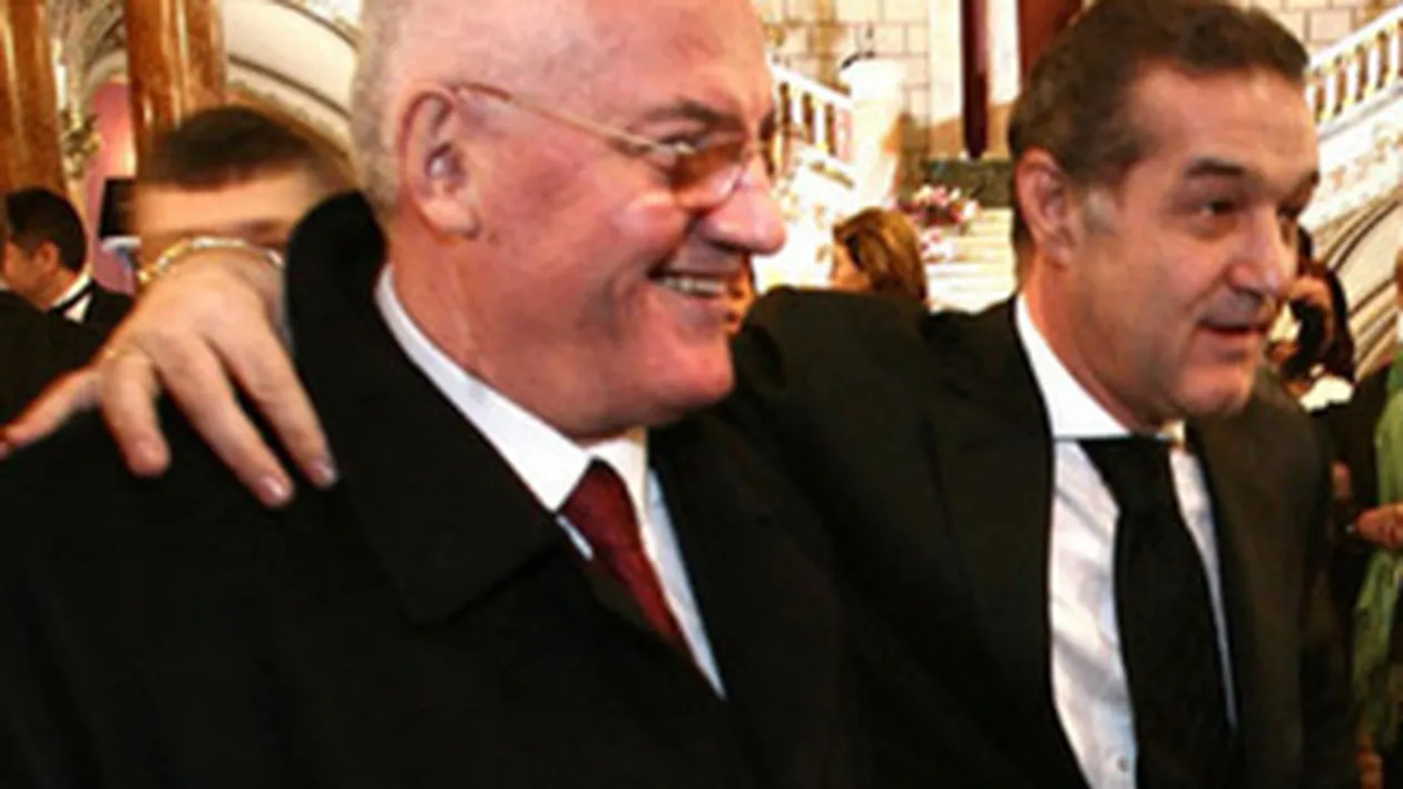 VIDEO DEMENTIAL! Cea mai tare melodie a iernii - Scandalul dintre Becali si Mitica, pus pe versuri house! N-ai cum SA NU-I DAI LIKE