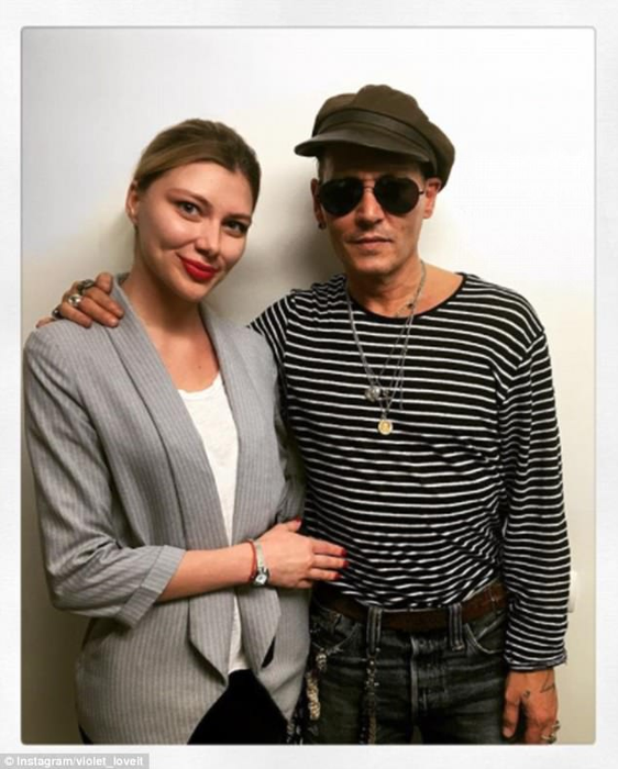 Johnny Deep, apariție îngrijorătoare! Fanii s-au speriat când l-au văzut: ”Cred că eroul meu e bolnav!”