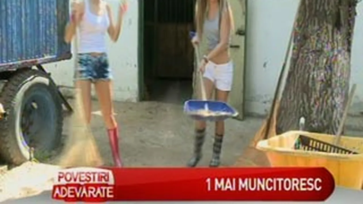 Uite cum dau doua fotomodele la lopata in grajd! Roxana Marinescu si Raisa Radu au carat balegarul cu roaba!