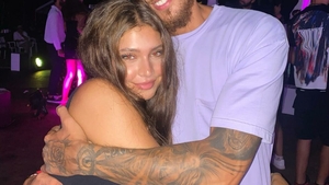 Elena Chiriac, îndrăgostită în secret de Alex Delea de la Survivor România?! Cătălin Zmărăndescu a dat-o de gol: “Are o pasiune pentru el”