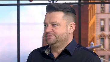 „Pionieri, drepți!”. Momentul în care Andrei Duban îi salută pe soții Ceaușescu, la ceremonia de inaugurare a Palatului Național al Copiilor