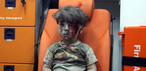 Cum arată acum Omran, copilul devenit un simbol al suferinţelor din Siria!