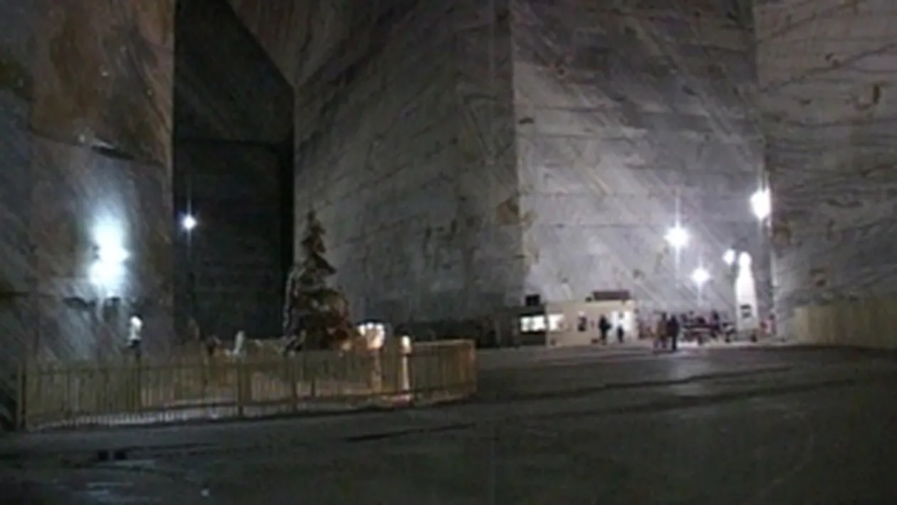 Liftul de la Salina Slanic Prahova s-a defectat! 50 de copii au ramas blocati in subteran!