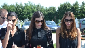Cum arată Alina Gabor, sora mai mare a Monicăi și a Ramonei. S-au întâlnit toate la Dubai