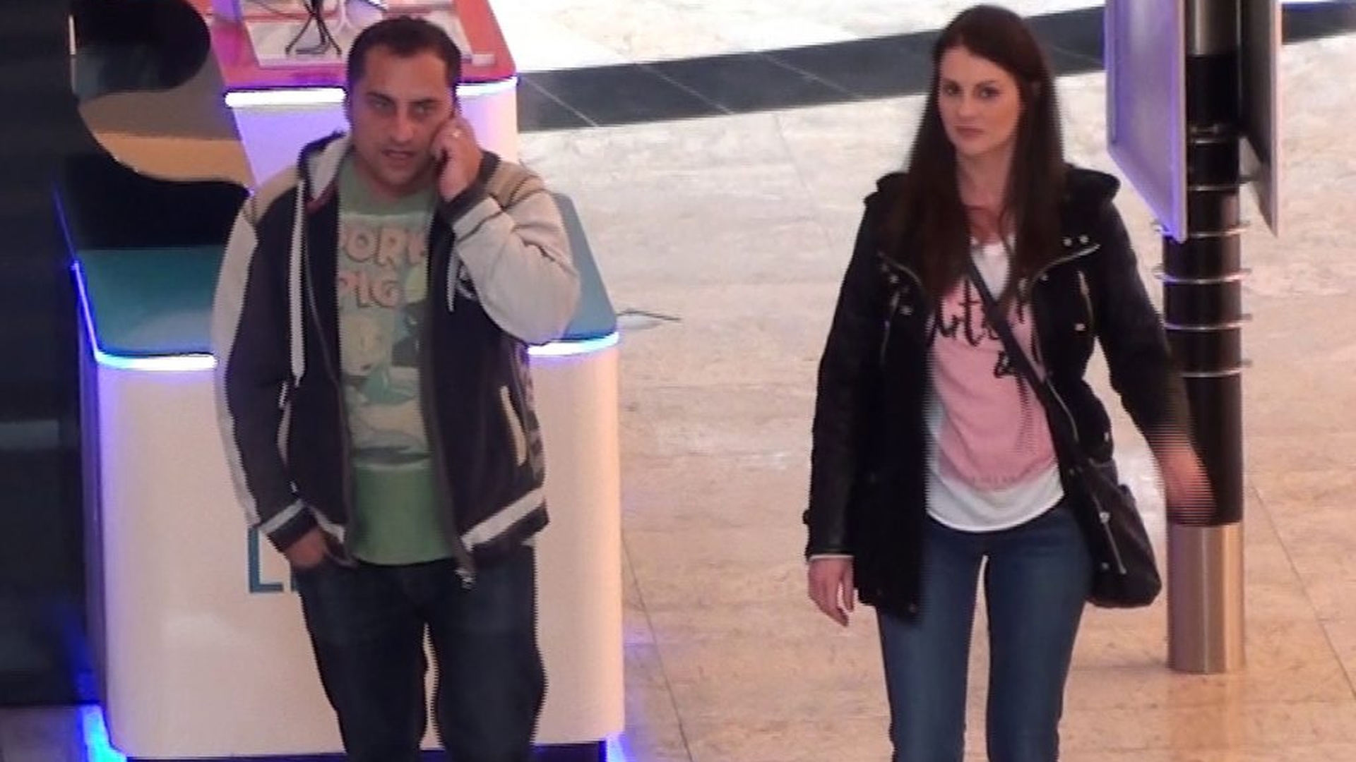 Dj Rynno a părăsit România! Soția lui are probleme de sănătate: “Nu îi găsește nimeni un diagnostic“