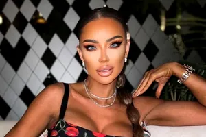 Bianca Drăgușanu a cauzat un accident în parcarea unui mall! Ce s-a întâmplat când s-a dat jos: „Nu cumva voiai să mă iei și la bătaie?”