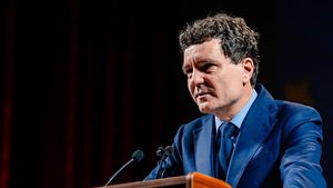 Nicușor Dan, primul discurs în calitate de președinte al României: ”Trebuie să combatem marea evaziune fiscală”