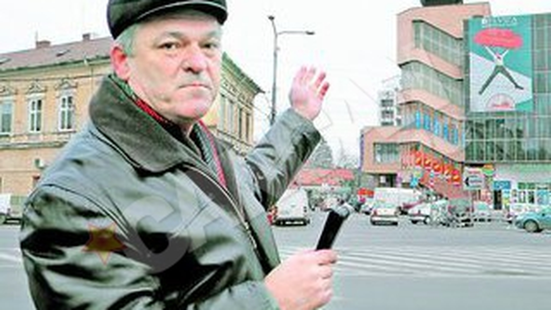 Tine de 22 de ani ceasul orasului oprit