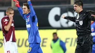 Cazul bricheta in varianta nemteasca! Deaconu lor n-a oprit meciul, iar Becali si Lovin nici n-ar fi visat la cele trei puncte - VIDEO EXEMPLU