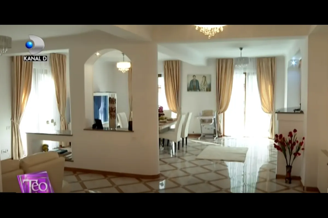 Cum arată casa în care locuiesc Betty Salam și Cătălin Vișănescu. Vila luxoasă are 2 etaje și o grădină imensă