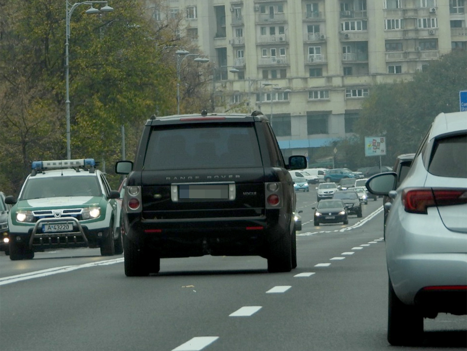 Lucian Viziru a gonit cu bolidul său către locul de parcare