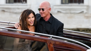 Ce contract prenupțial ar avea Jeff Bezos și Lauren Sánchez. Sunt unul dintre cele mai bogate cupluri