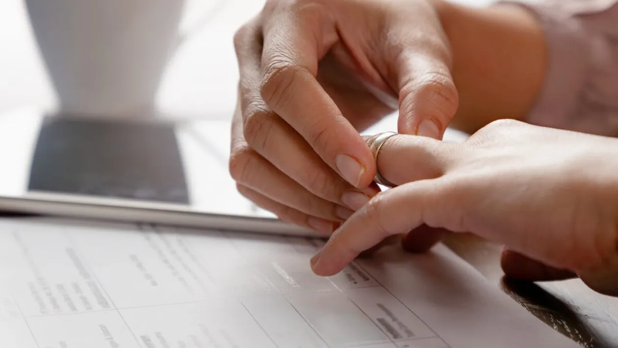 Șoc în showbiz! O cunoscută actriță și scenaristă a anunțat că divorțează