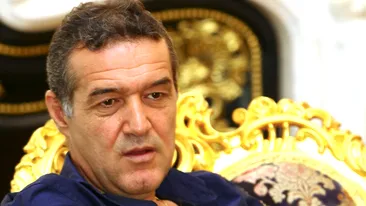 GIGI BECALI a rămas fără dinţi! Amuzant: ce s-a văzut aseară când şi-a luat mâna de la gură