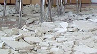 O parte din tavanul unei scoli din judetul Vaslui s-a prabusit