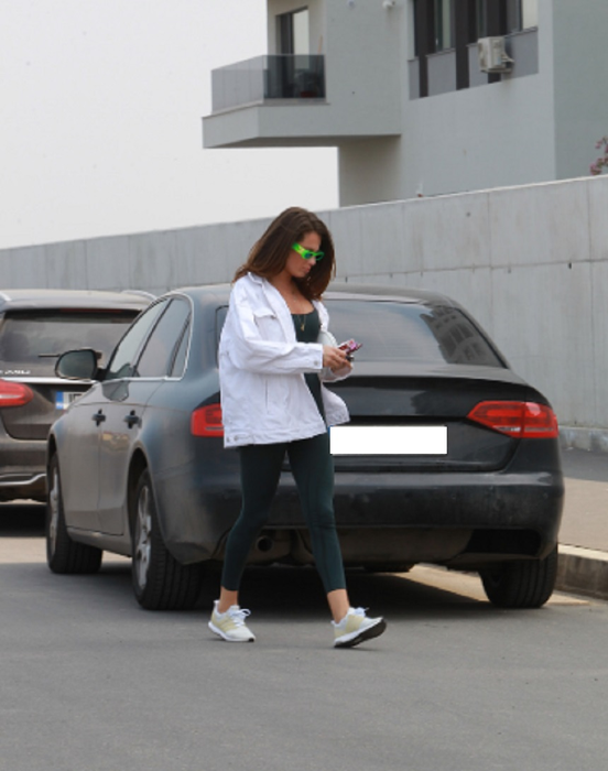 Raluka  a plecat în vizită la Ana Baniciu