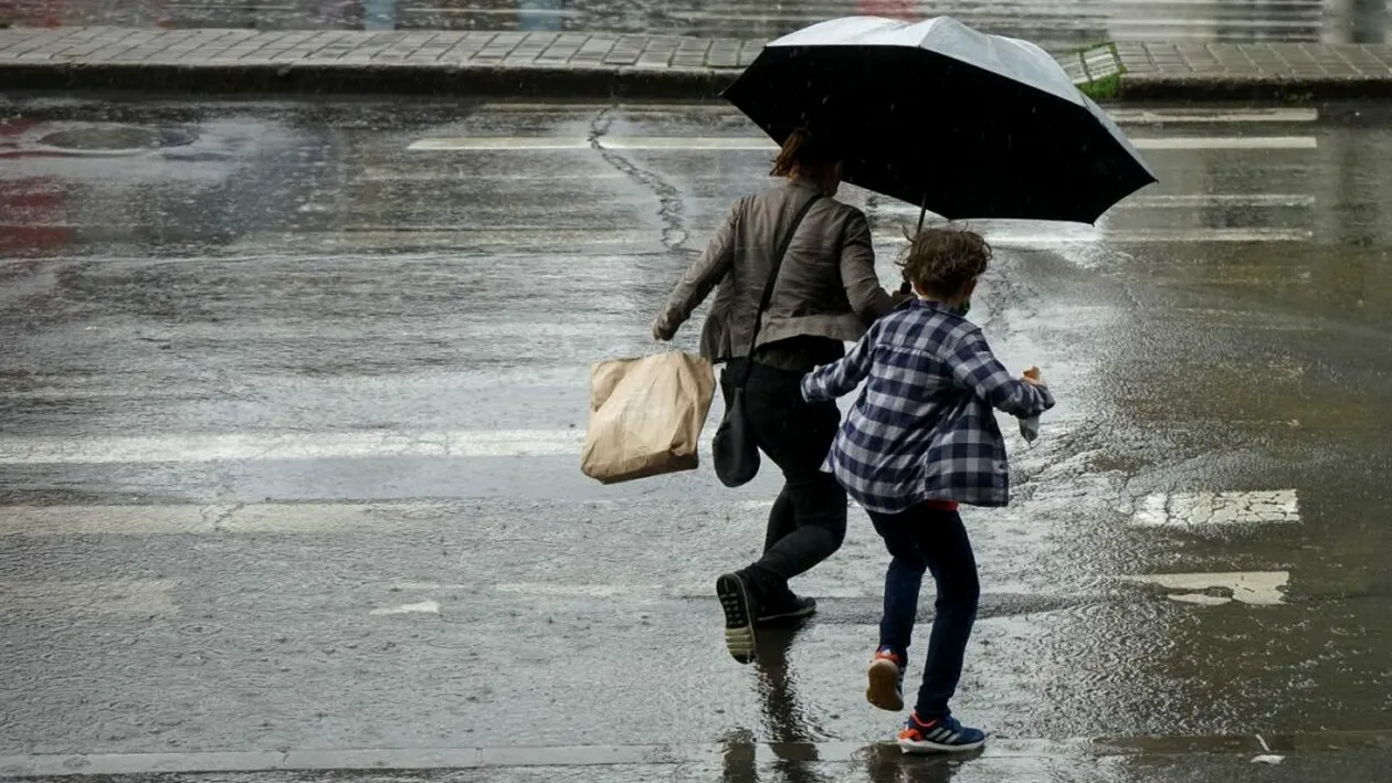 Prognoza meteo azi, 10 martie 2026. Ploile își fac apariția în est, dar sudul se încălzește