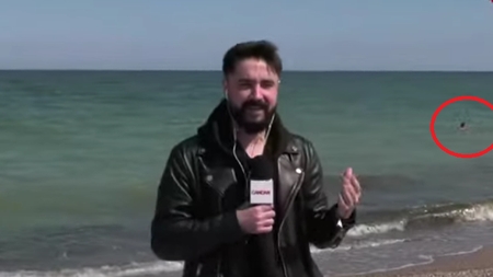 Distracție ca în toiul verii pe litoral. Cum s-a recuperat un turist după petrecerea de 1 mai