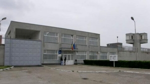 Răsturnare de situație în cazul polițistului care a fost găsit împușcat în Penitenciarul Arad! Ce susține familia