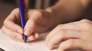 Doliu în România. O celebră scriitoare a murit! A publicat...