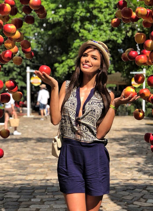 Miss România s-a dezbrăcat la Ferma de la Pro TV! Ioana Filimon a arătat tot
