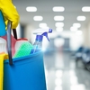 De ce nu ar trebui să amesteci niciodată anumite produse de curățenie. Combinațiile care pot deveni periculoase