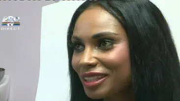 Laurette se ia in piept cu Nicoleta Luciu: Vreau silicoane mai mari decat ale ei