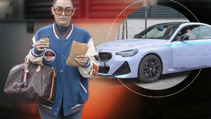 Alexia Eram a scos, din nou, artileria grea din dressing. O nouă zi, o altă geantă de brand