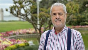 Adrian Năstase, invitat în seara aceasta în emisiunea „Mădălin Ionescu Show”, la Metropola TV, începând cu ora 21.00