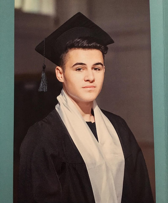 Vedetele care dau astăzi examenul scris la Limba română! Unul este „ginerele” Andreei Esca