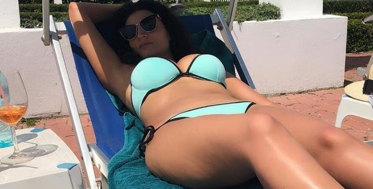 Ioana Ginghină s-a pozat în costum de baie! Cum au reacționat fanii
