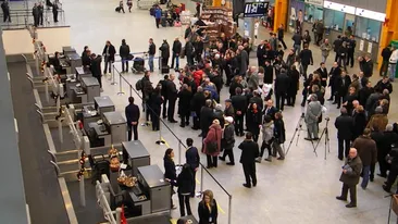 Condițiile teribile în care sunt ținuți românii în aeroportul din Cluj! „Lipsă de respect, de igiena, de orice”