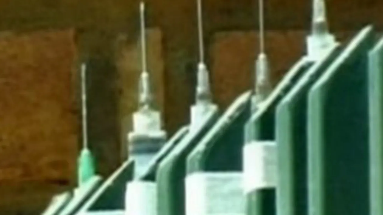 VIDEO Daca o jefuiesti pe ea primesti un cadou! O doctorita a gasit o metoda macabra pentru a-i pune pe fuga pe raufacatori. Vezi aici cum a procedat!