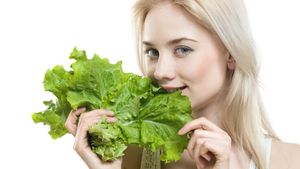 Scapa de viroze cu salata verde si miere!