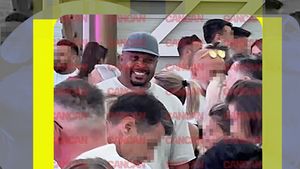 A semnat, din nou, condica la Loft ...dar nu a mai făcut niciun moft! Cabral, tras la răspundere?!