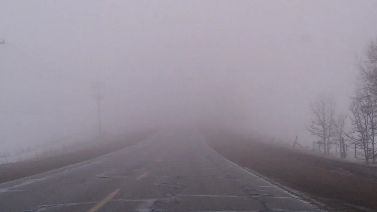 Alertă meteo! Cod galben de ceaţă pentru mai multe judeţe
