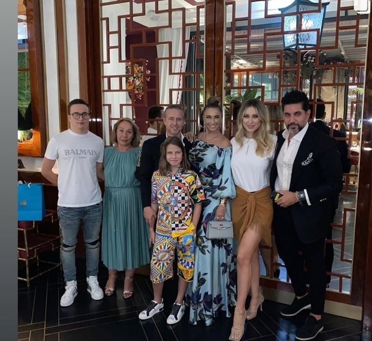 Anamaria Prodan, cadou de suflet de ziua soțului! I-a adus una dintre cele mai importante persoane din viața lui. Laurențiu Reghecampf a fost impresionat
