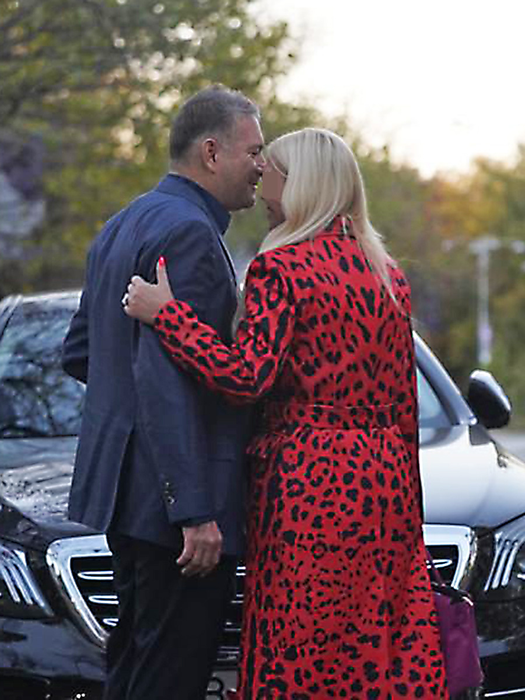 Mihai Tufan a pus ochii pe apetisanta blondină (Foto: CANCAN.RO)