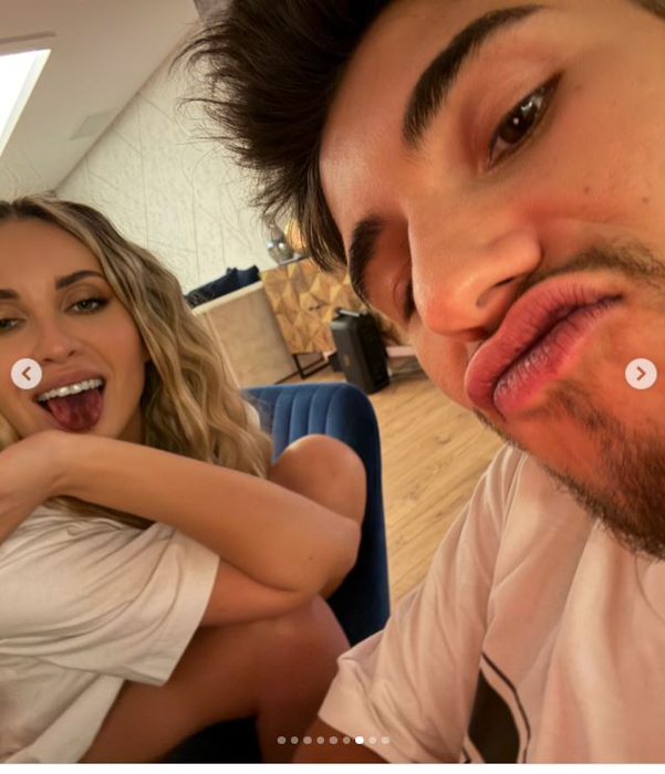 Otniela Sandu și Sebastian Dobrincu, pe vremea când formau un cuplu. (INSTAGRAM.COM)
