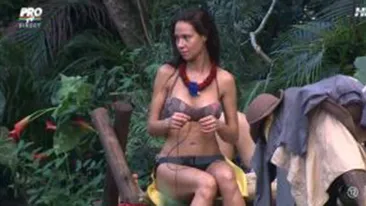 “Casnica” Andreea Moldovan, ceruta de nevasta in direct! Ce raspuns a dat bruneta