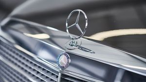 Un bărbat a împușcat mai multe persoane la o fabrică Mercedes din Germania. Doi oameni au murit în urma atacului