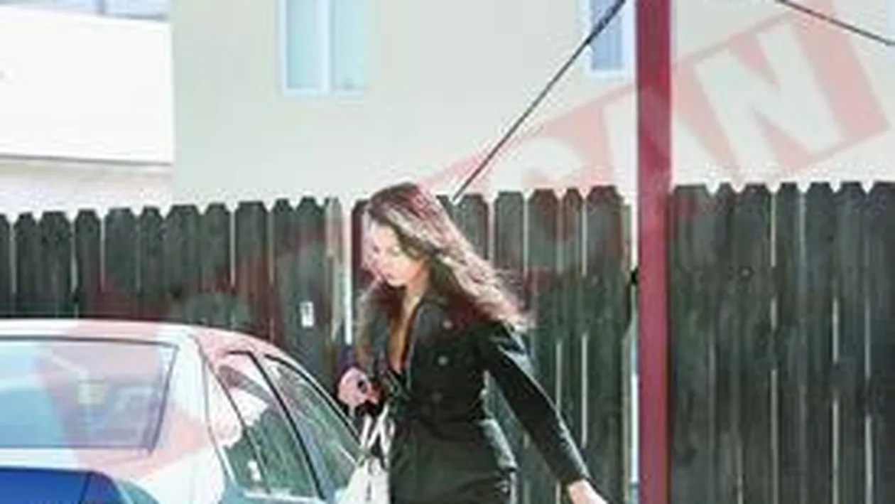 Nicoleta Luciu si-a cazat fiul in Buftea