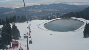 Weekend cu surprize pentru pasionații sporturilor de iarnă! Sâmbătă, se deschide sezonul de schi în Poiana Brașov!