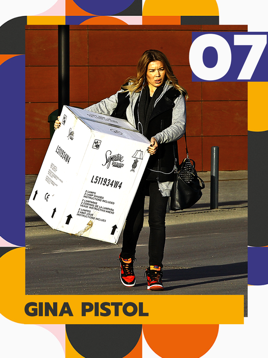TOP 50 sexy-gospodine chiar şi de ziua lor! Bianca Drăguşanu, Gina Pistol sau Iulia Vântur au luat situaţia-n mâini şi au rezolvat singure treaba!