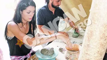 Denis Stefan si Bebelusa Cristina, vedete cu maini de aur! Au modelat lutul ca adevaratii artisti