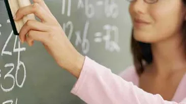 Dascălii mai multor unități de învățământ au primit doar 88 la sută  din salariu