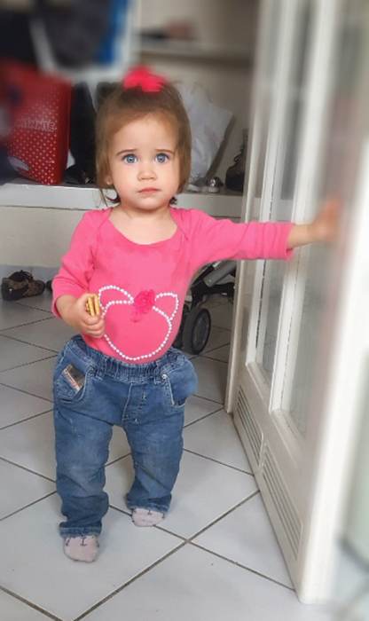 Izabela, fiica Sânzianei Buruiană