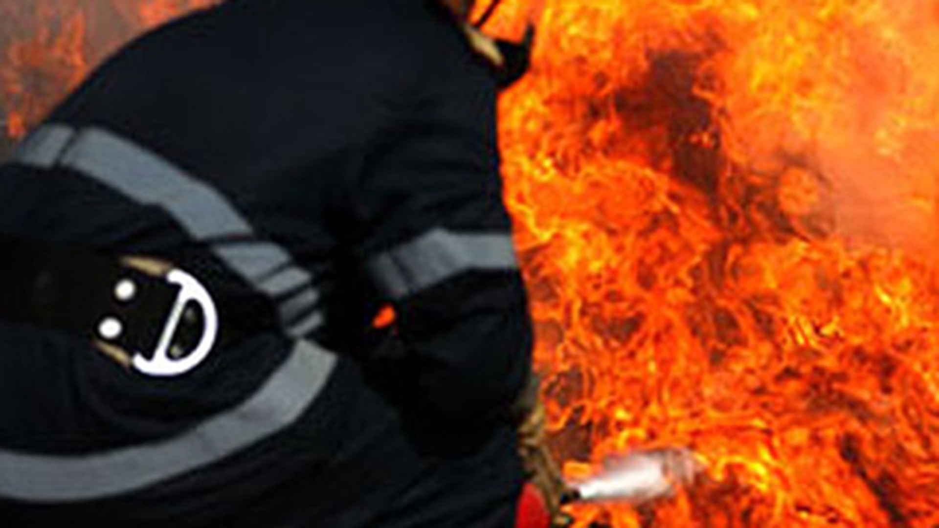 Incendiu de proportii in Colentina! Un barbat de 38 de ani a murit
