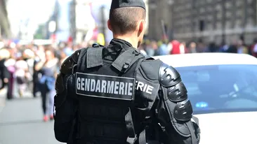 Decizie radicală în Franța! Guvernul a apelat la jandarmi pentru a impune purtarea măștii de protecție